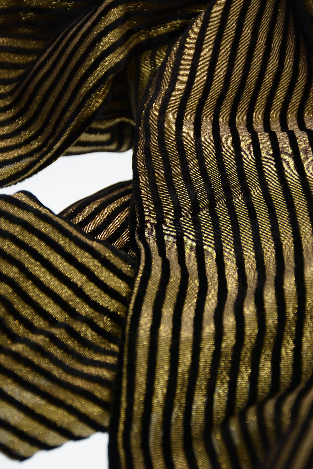 VIP【送料関税込】Saint Laurent CASHMERE FRINGED SCARF YVES-SAINT-LAURENT-Black-