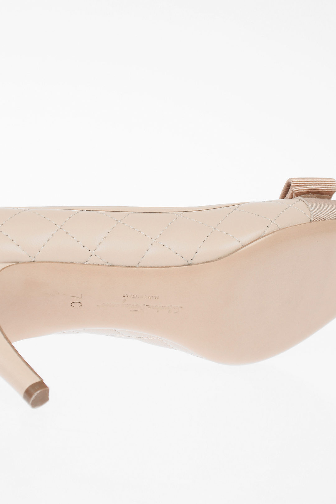 Salvatore Ferragamo CARLA 70 ベージュ FERRAGAMO Carla 70 bow-detailed patent-leather pumps | THE