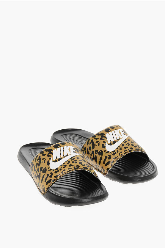 Nike Animal Motif Rubber Victori Slide In Multi
