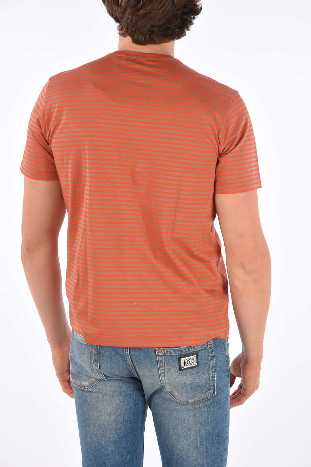 t shirt with breast pocket