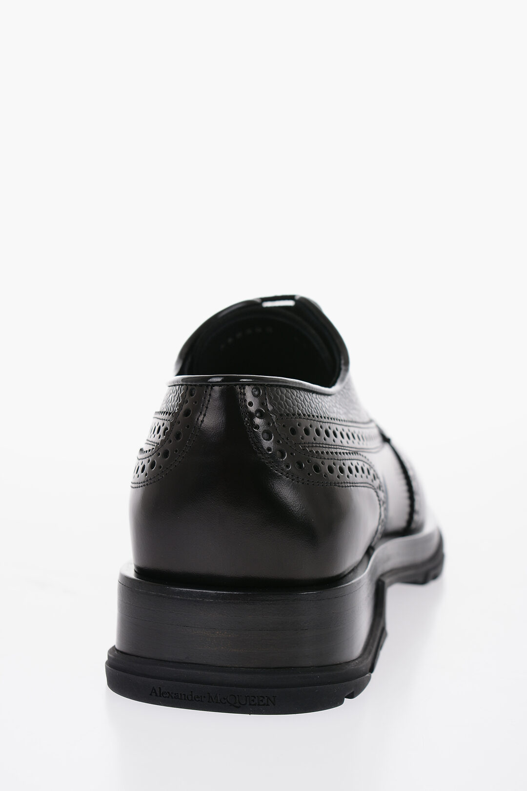 Brushed Leather Derby Shoes With brogues Details