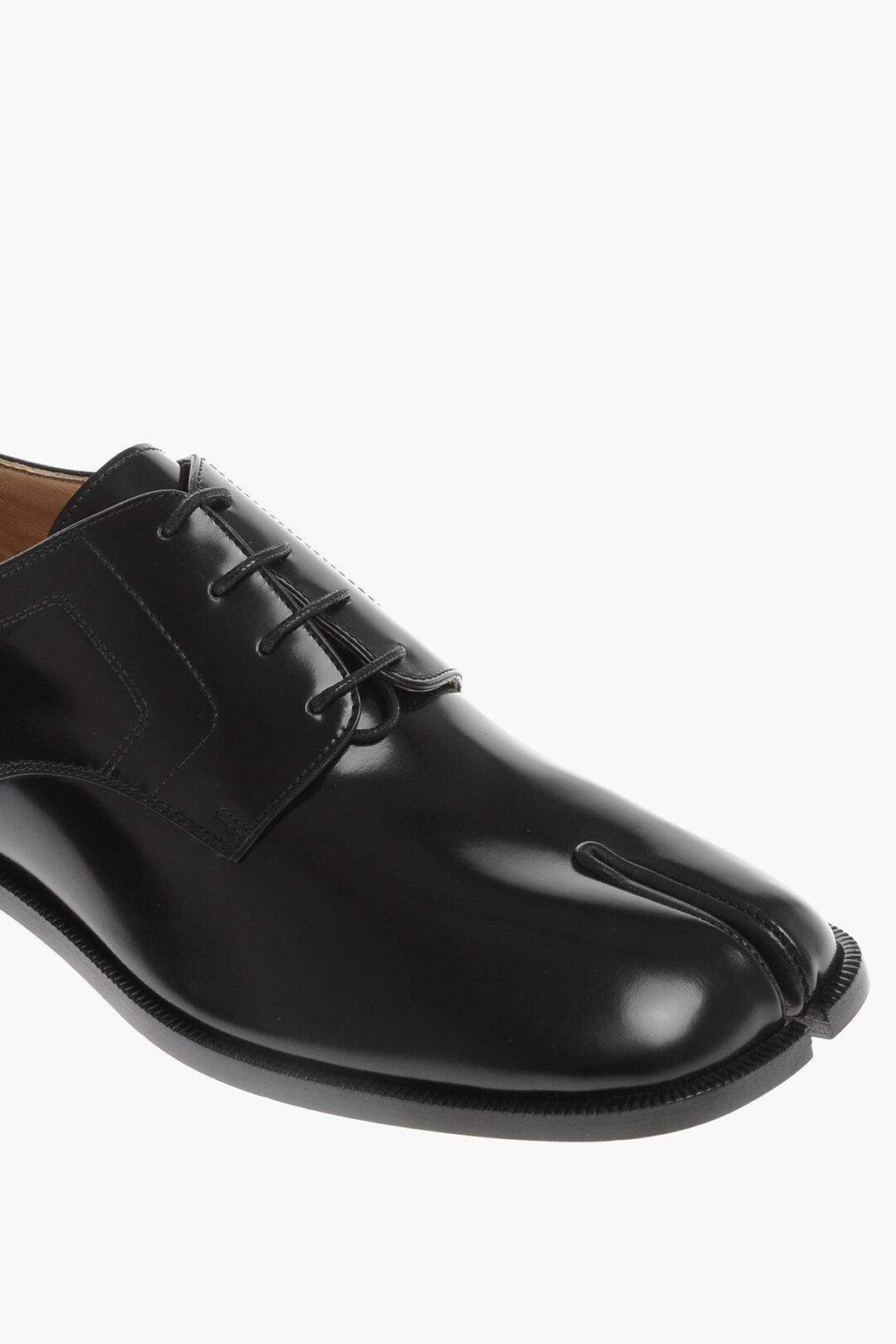 classic leather tabi