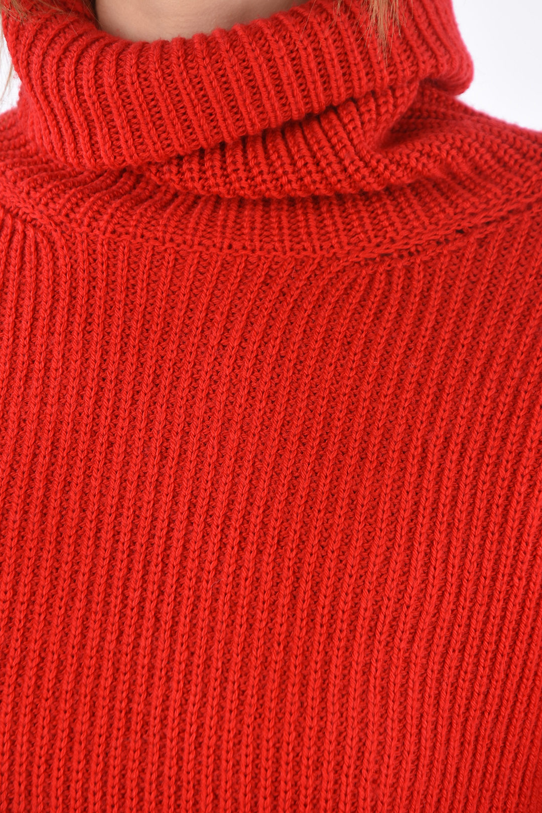 Cable Knit RED LADIES Turtle-Neck Sweater