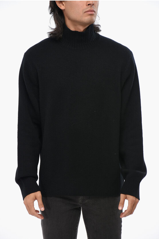 Vince Cashmere Turtleneck Sweater With Ribbed Edges In Black