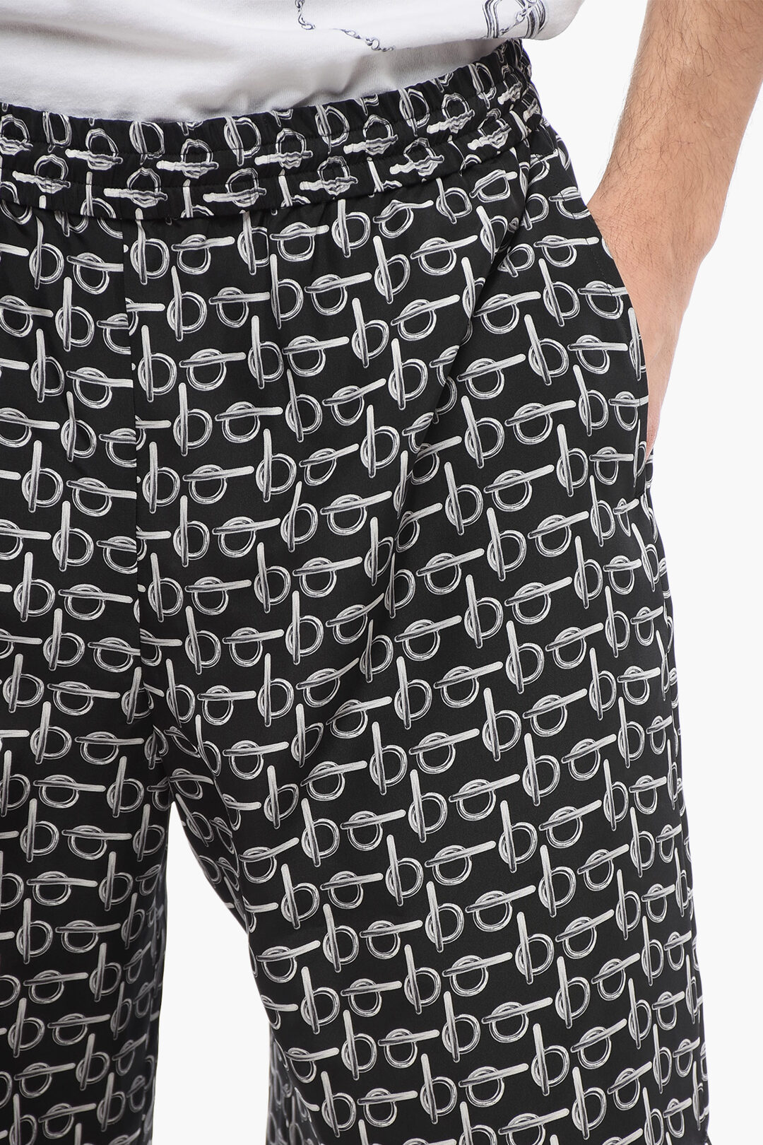 Burberry Chain Printed Silk Shorts with Elastic Waistband