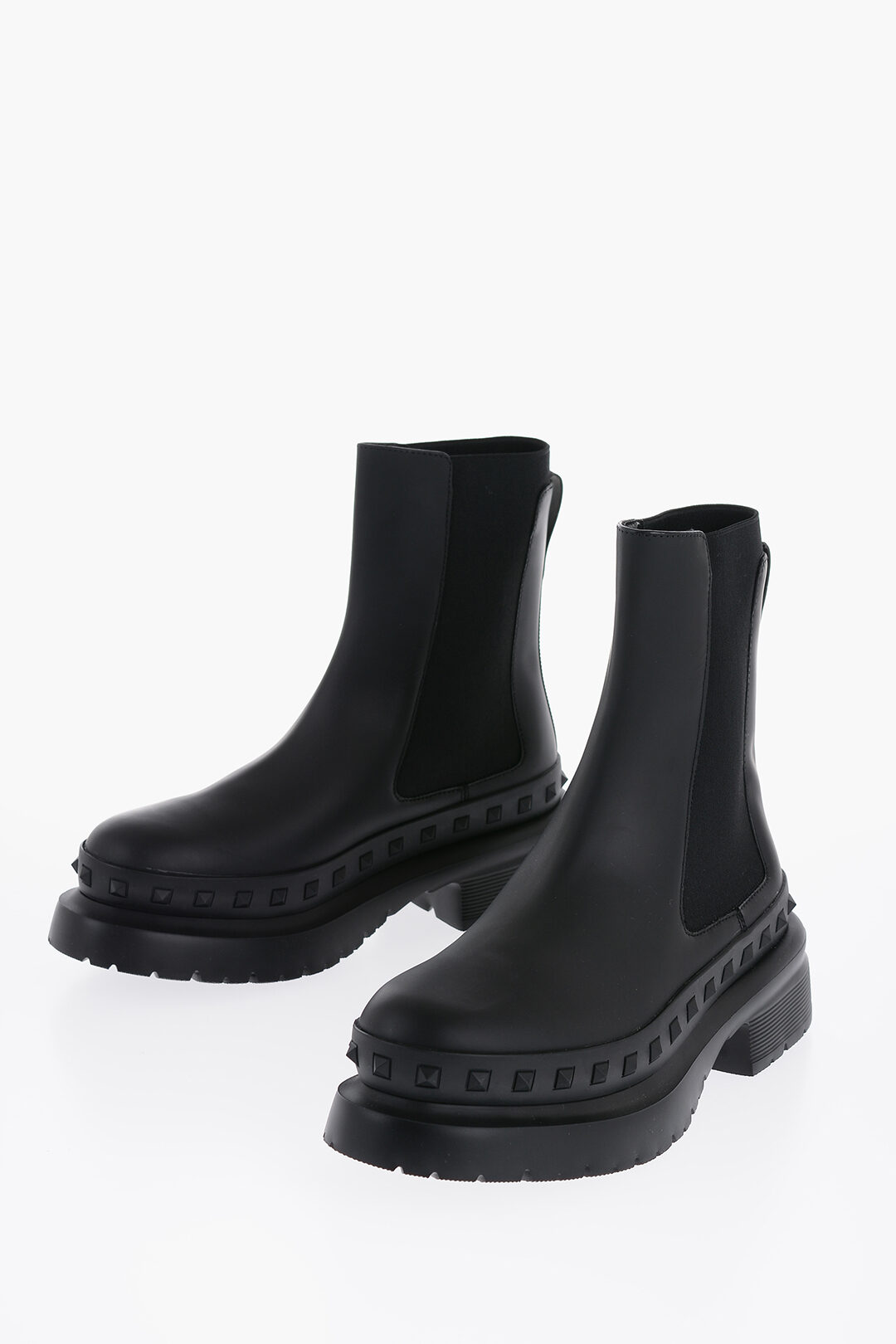 Chelsea Boots With Stud Details And Tank Sole