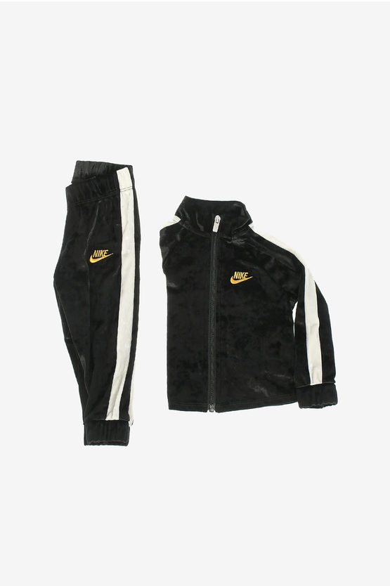 nike sweatshirt and pants