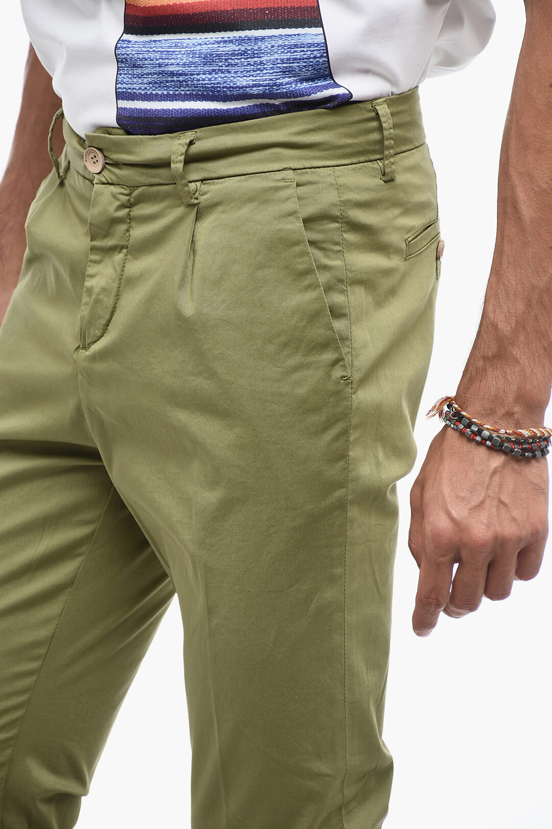 Maison Clochard Chino Pants with Logoed Application men Glamood
