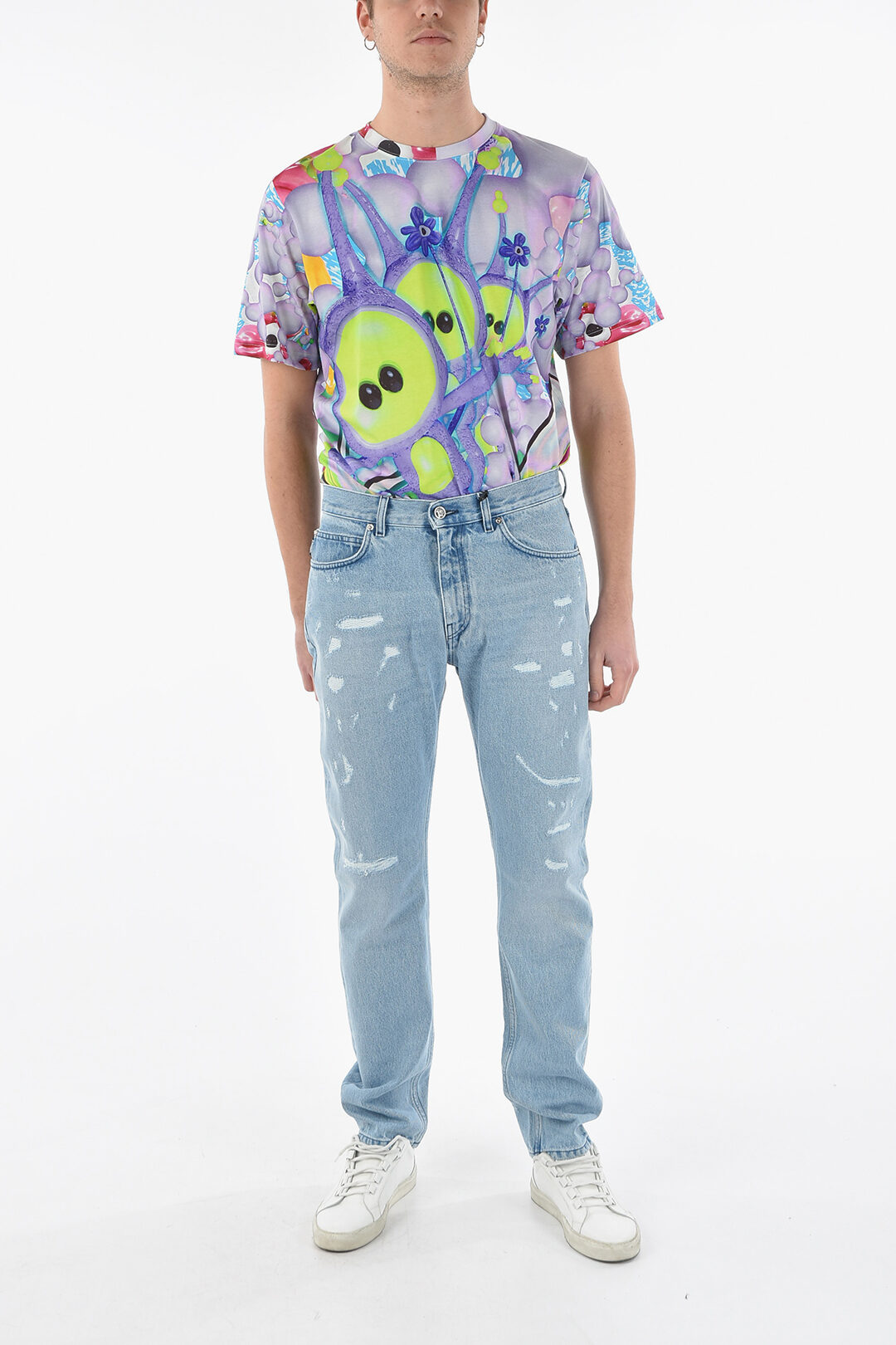 0401~Distressed JACK Denims with Tapered-fit and Light Wash 17cm