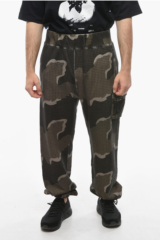 Undercover Eastpack Camouflage-patterned Joggers With Zipped Maxi Pocke In Green