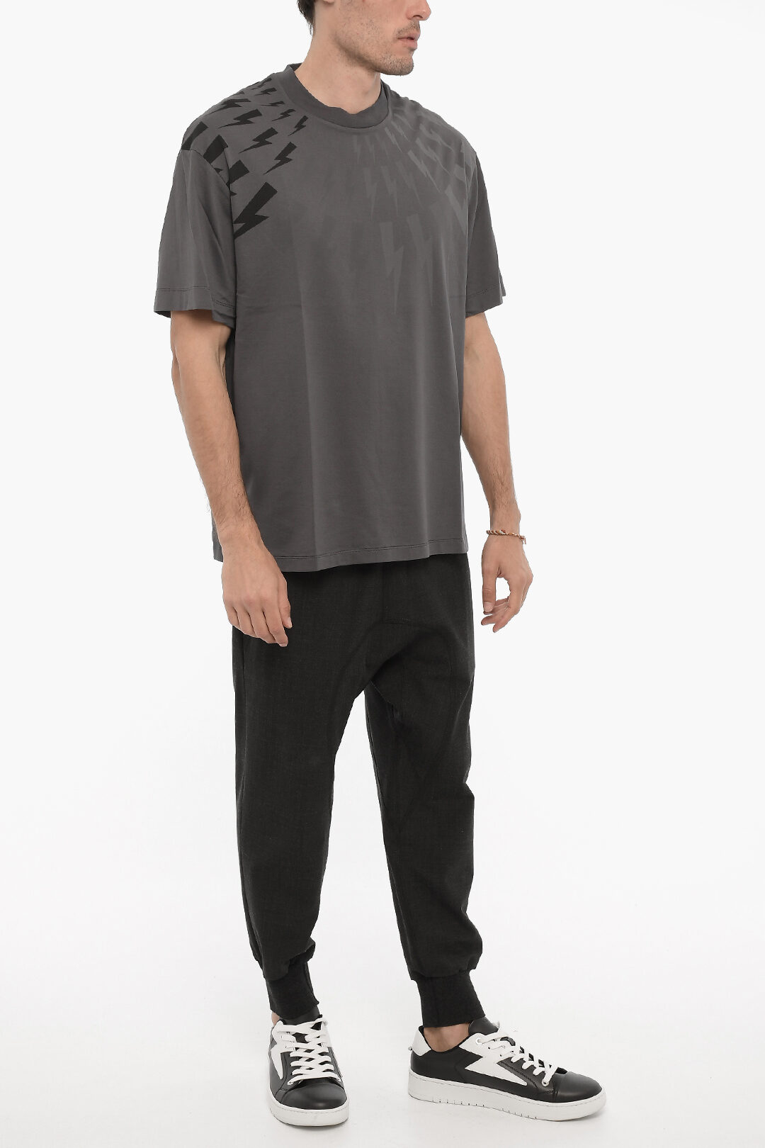 NEIL BARRETT｜SWEATSHIRTS (Slim Raglan Triple Bolts Crew Neil Barrett Crew Neck Slim Fit TRI-COLOUR BOLT Baggy