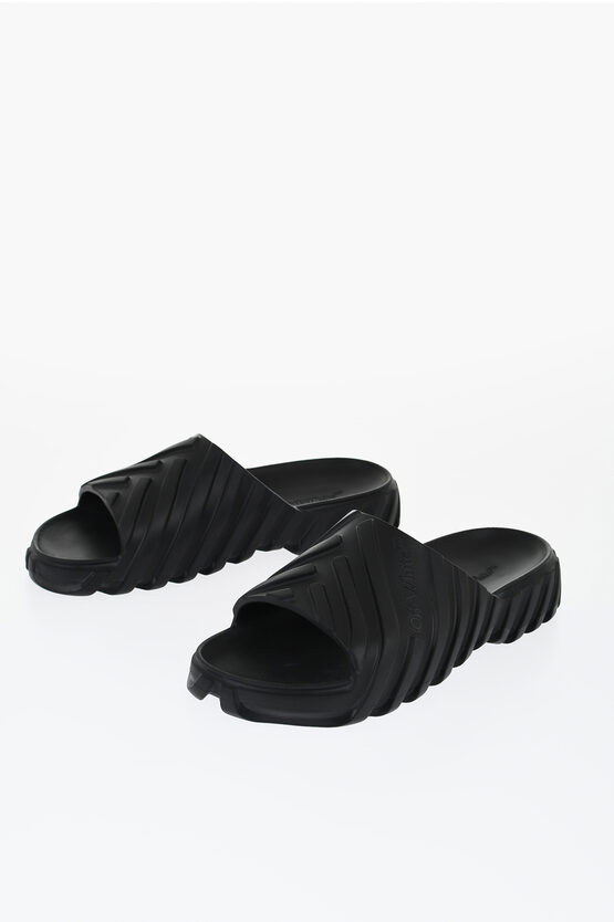 Off-white Embossed Exploration Sliders