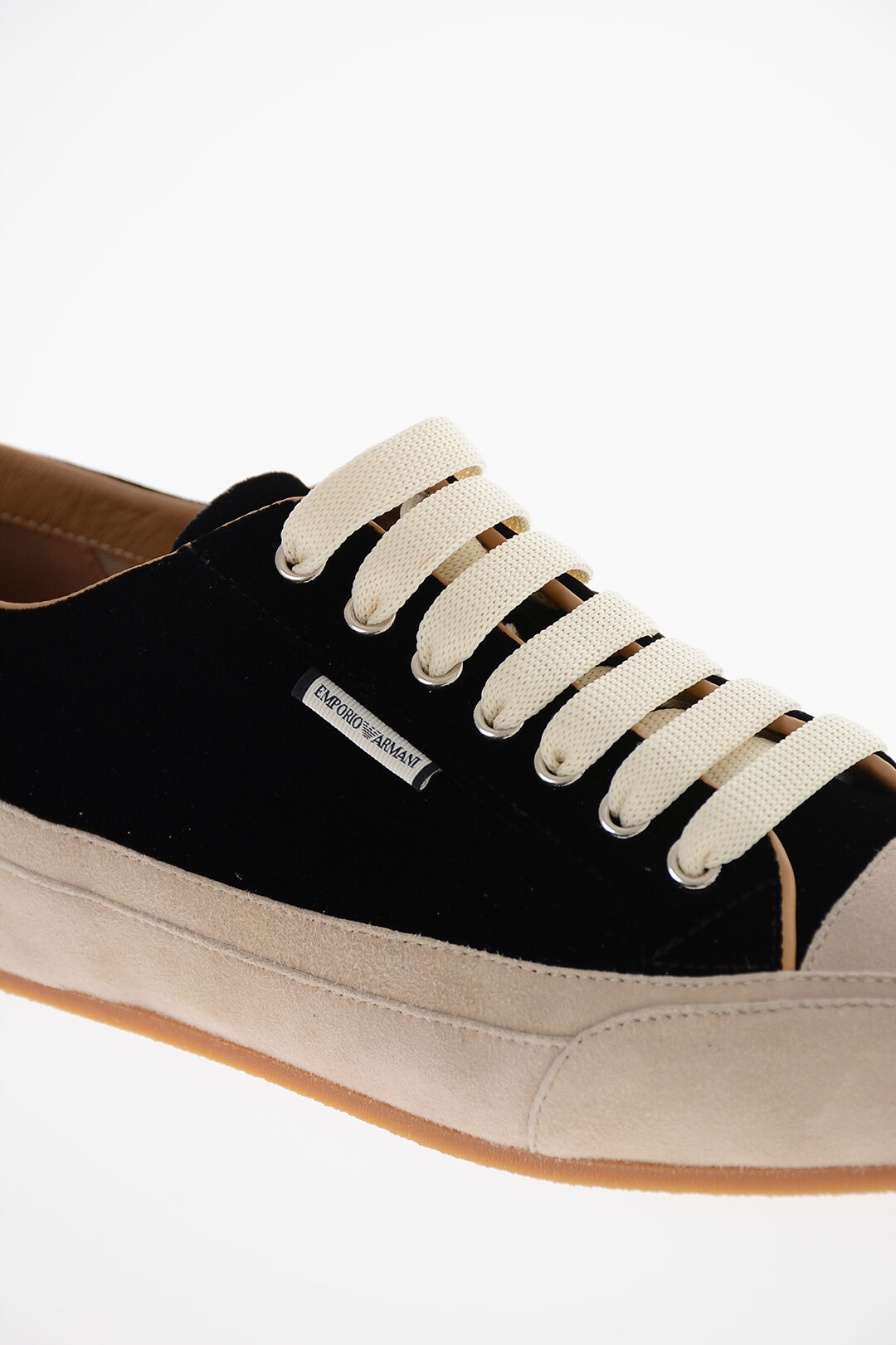 Emporio armani clearance low top sneakers