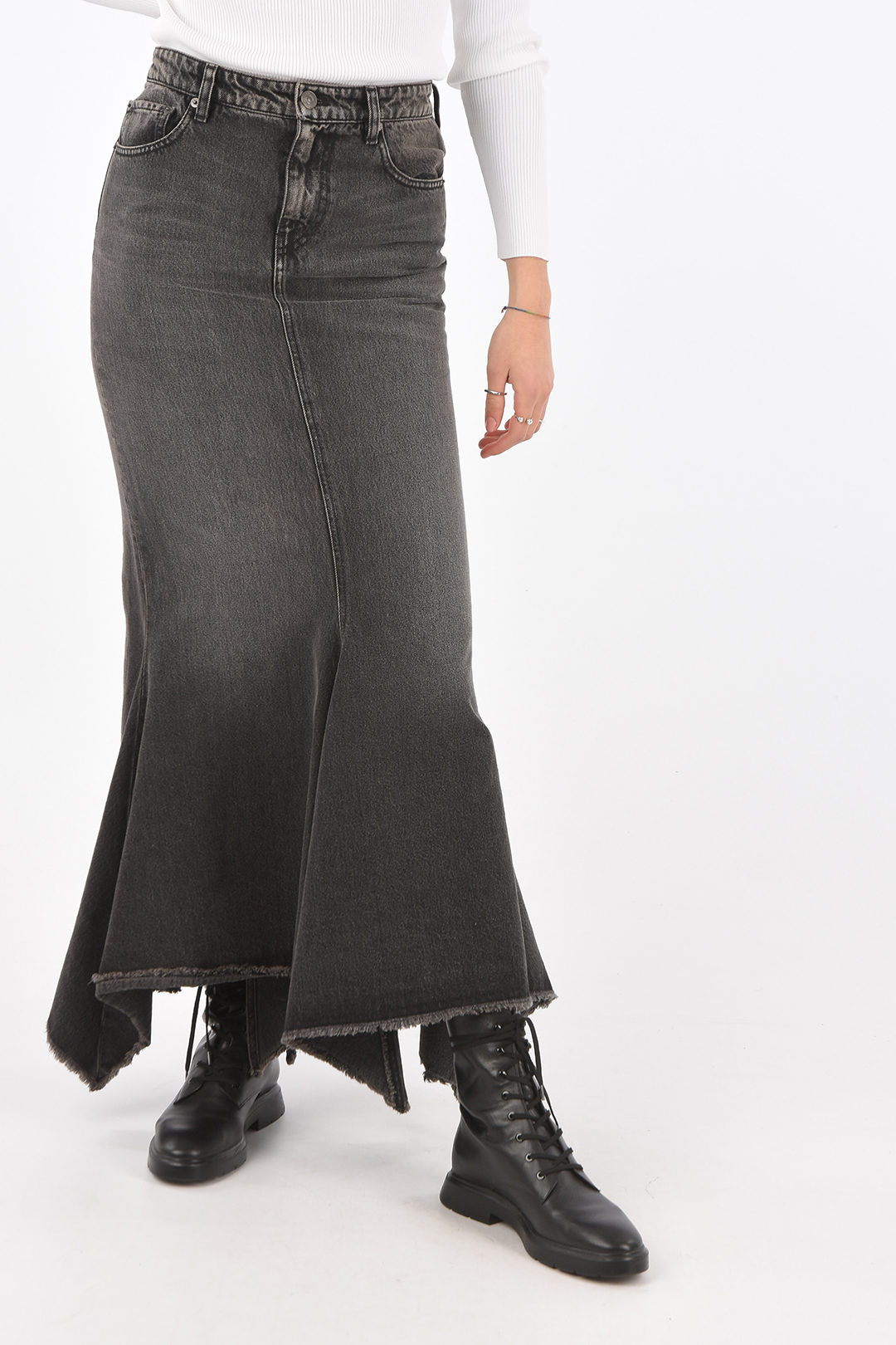 Shop Denim Midi Skirt for Women from latest collection at Forever 21   498057