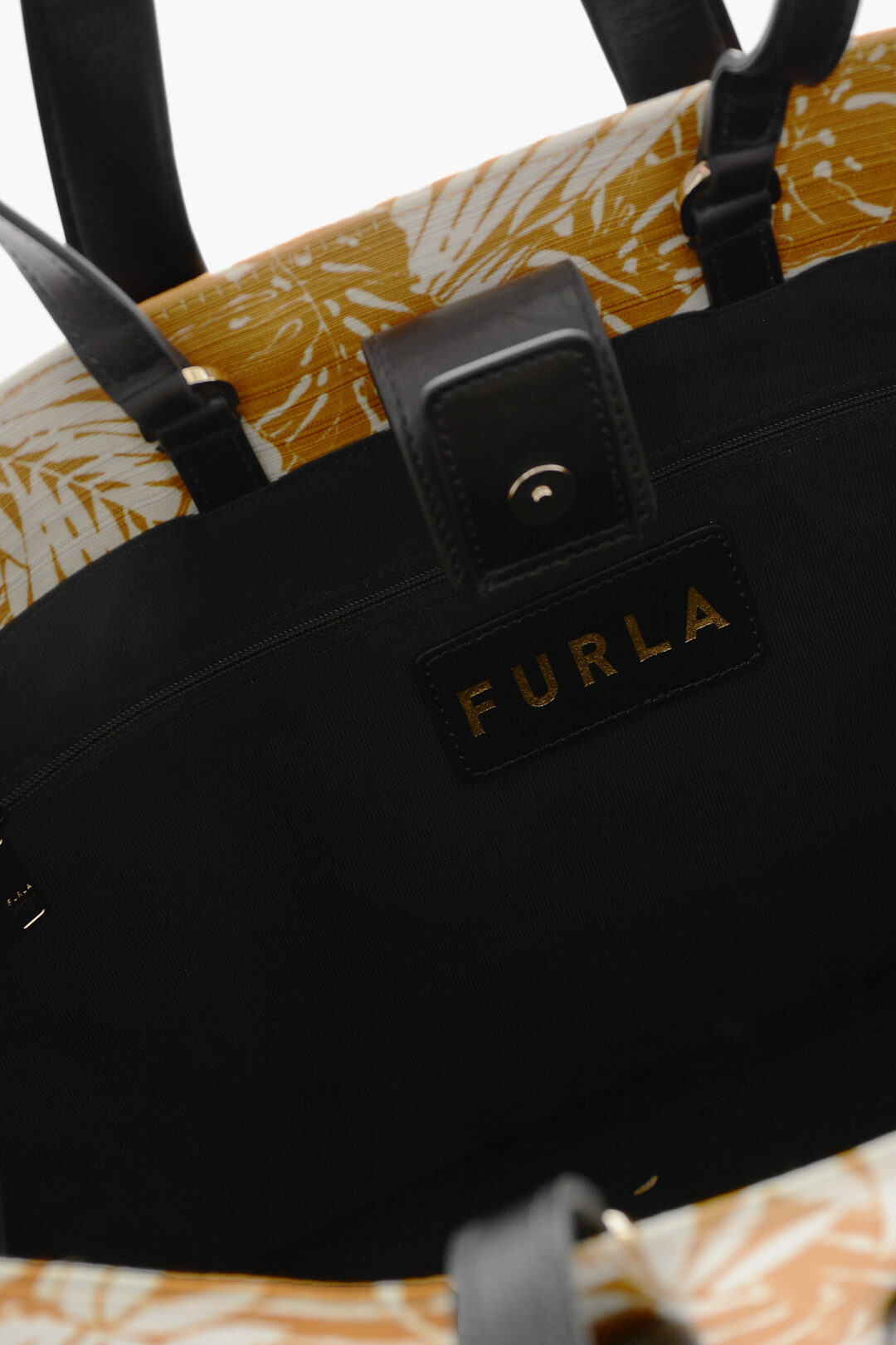 Furla (Detail on pic) . Ready Stock installment available !! minimum  deposit 20% only… | Instagram