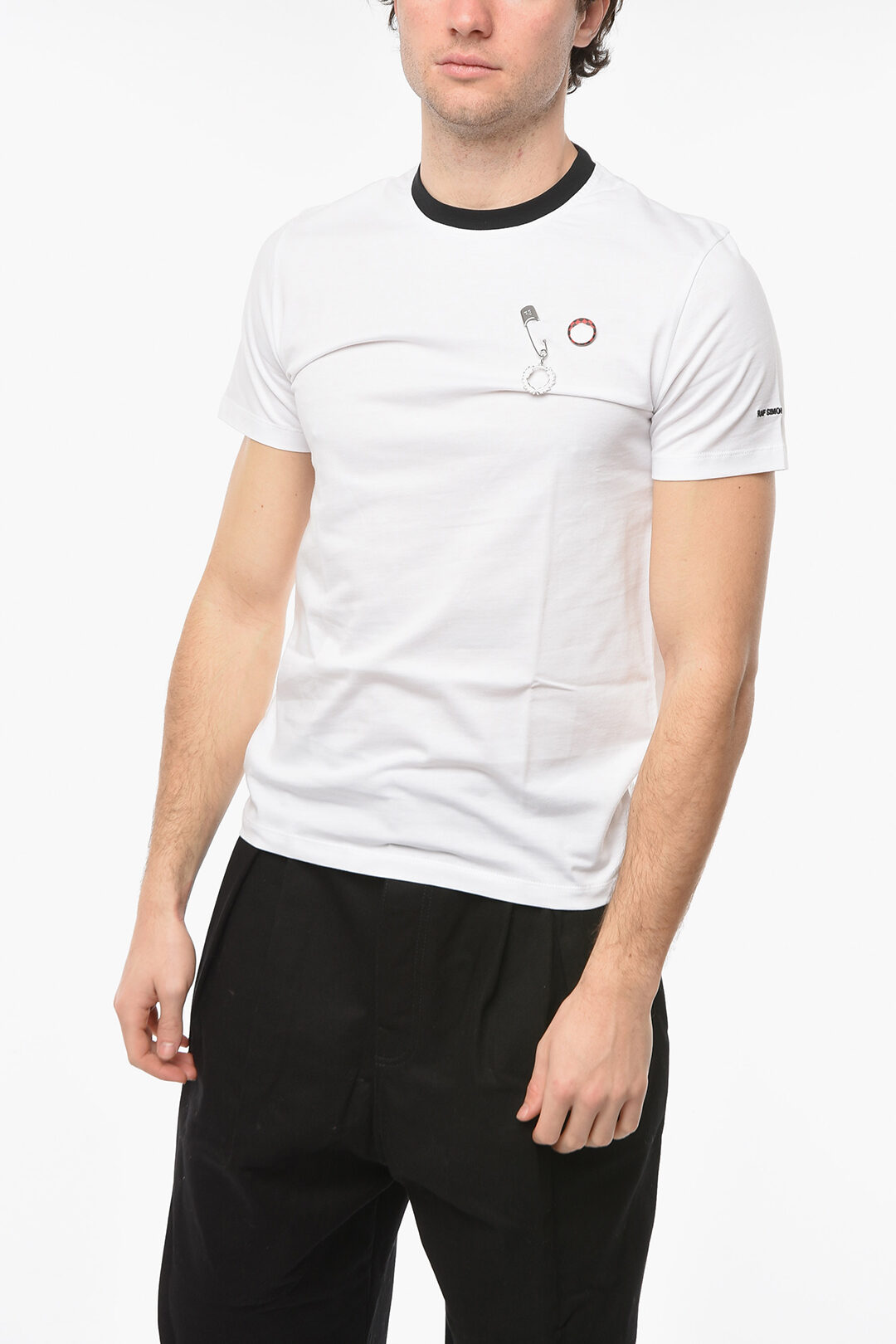 FRED PERRY Slim-fit T-shirt with Brooches Detailing and Contrasting Collar