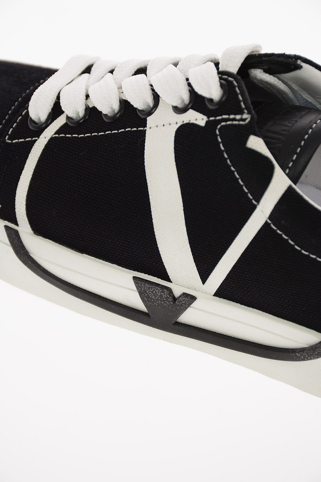 valentino tricks sneaker