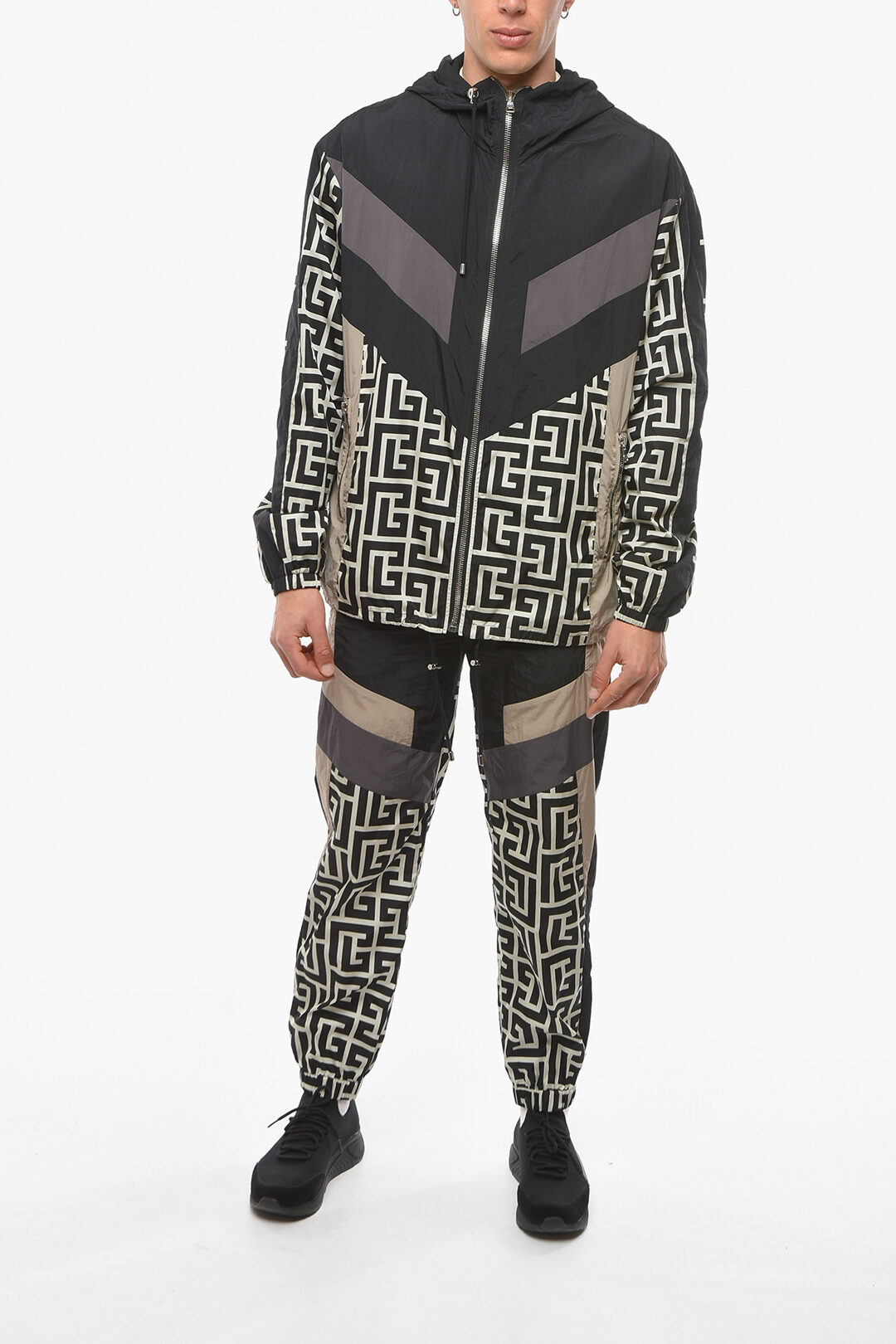 Balmain Giacca a Vento Hoodie con Monogram e Tasche con Zip uomo - Glamood  Outlet