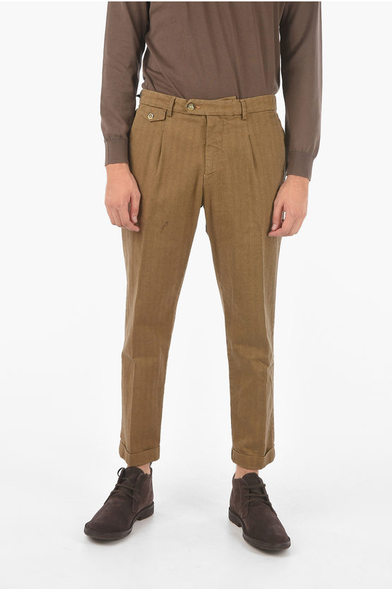 Cruna Herringbone Patterned Single Pleat Raval1p.s Trousers In Brown