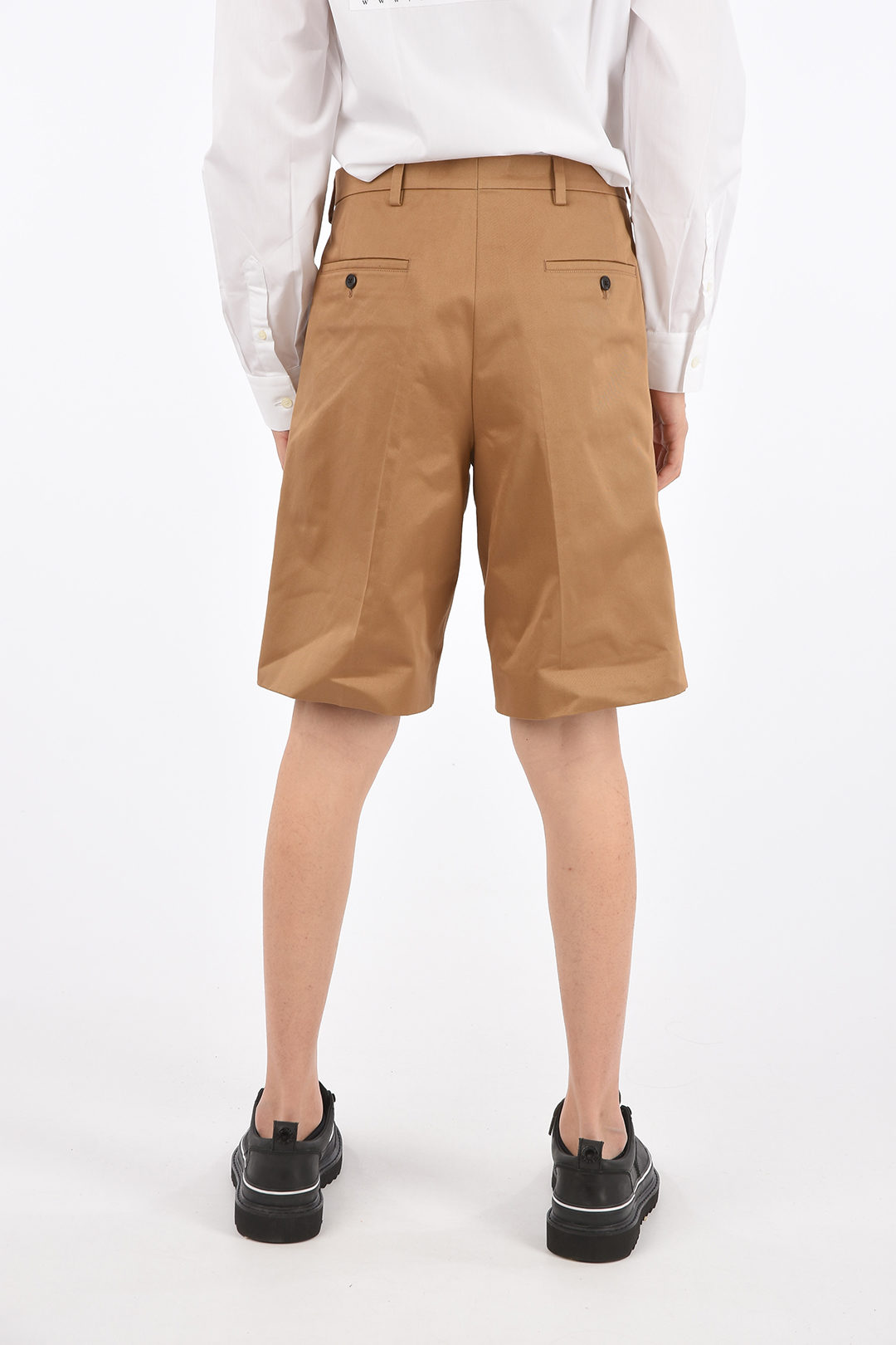 Prada Hidden Closure Single Pleat Shorts men - Glamood Outlet