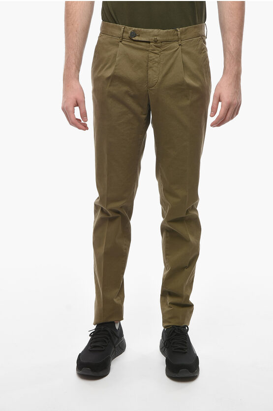 CORNELIANI ID STRETCHY-COTTON SINGLE-PLEATED CHINO PANTS 