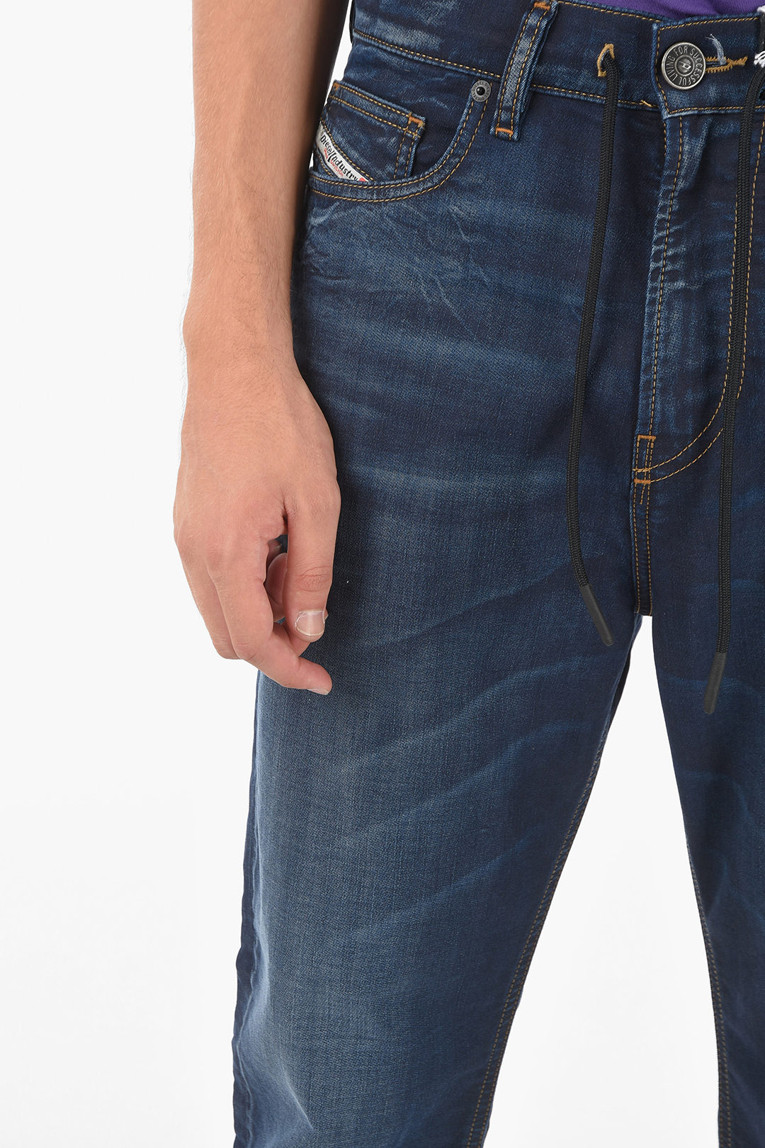 Jeans carrot fit on sale uomo