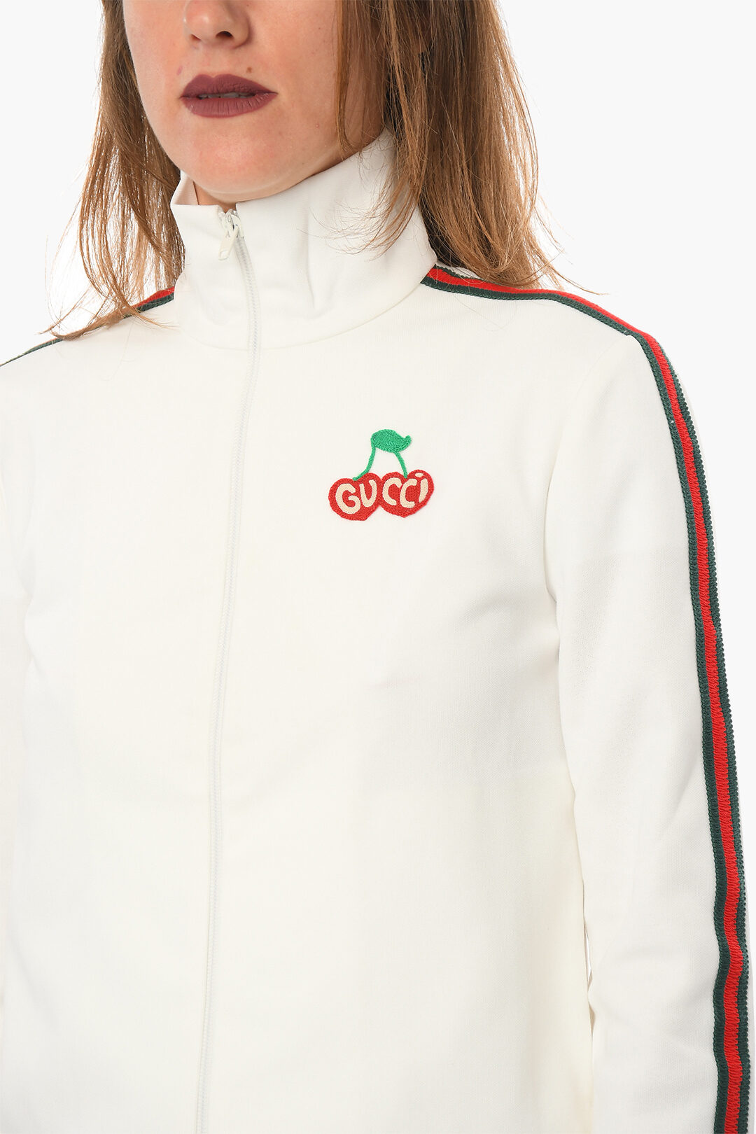 GUCCI◆ホワイト ジャージー フーディー ロゴアップリケ付き GUCCI◇ホワイト ジャージー フーディー ロゴアップリケ付き