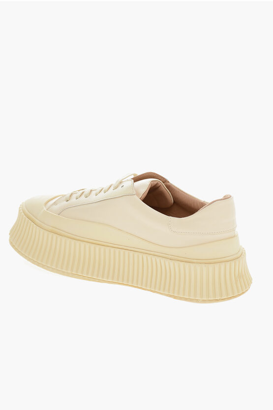 platform sole sneakers
