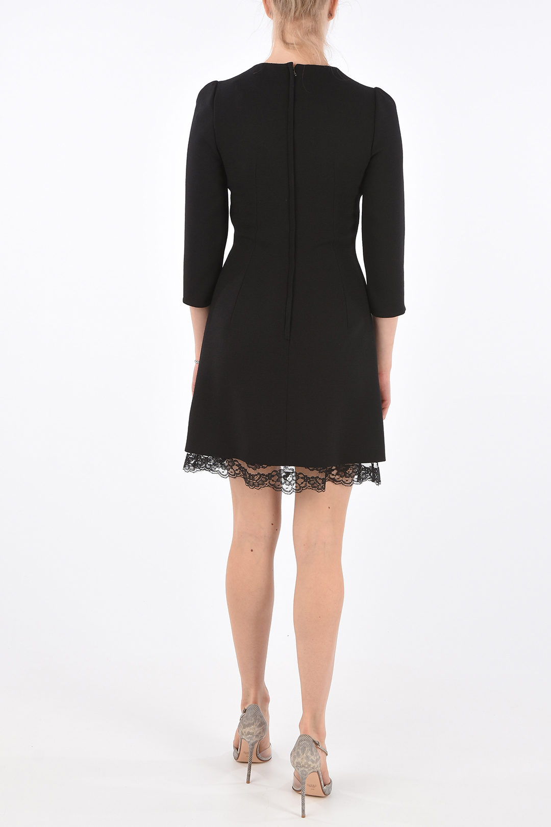 black mid sleeve dress