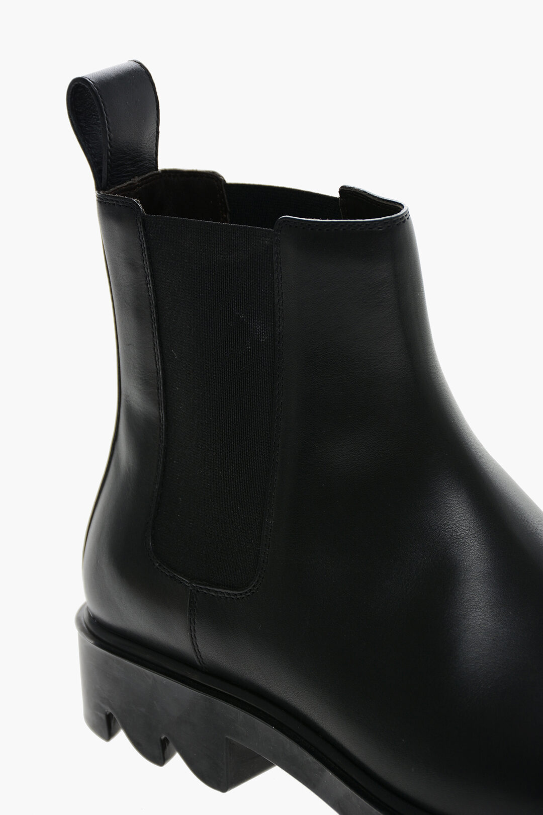 chelsea boot leather
