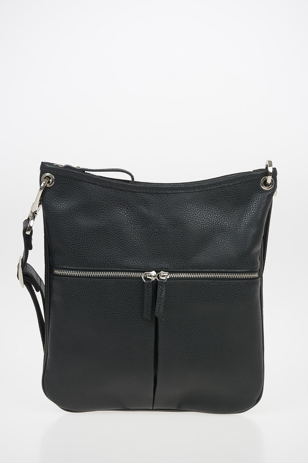 Longchamp Outer Pockets Shoulder Bags