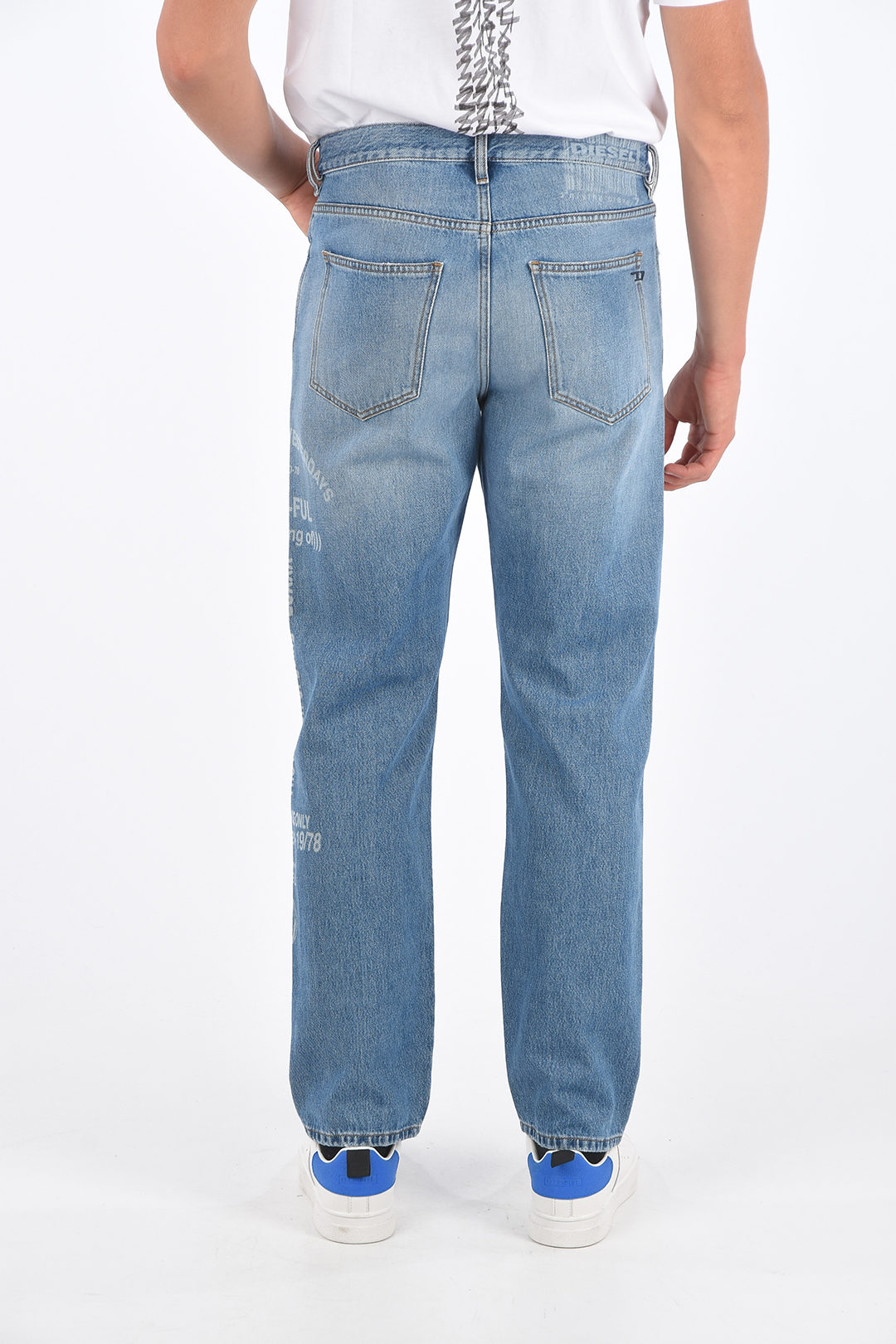 Diesel Light Wash D-MACS-SP3 Straight Fit Jeans 20cm men - Glamood Outlet