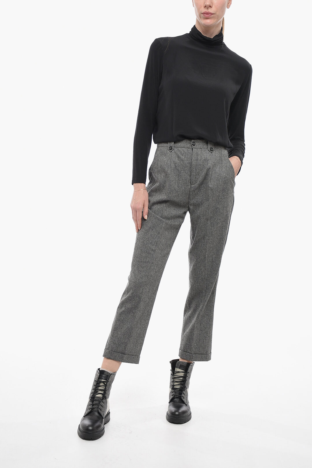 Light Wool Pants with Pleats