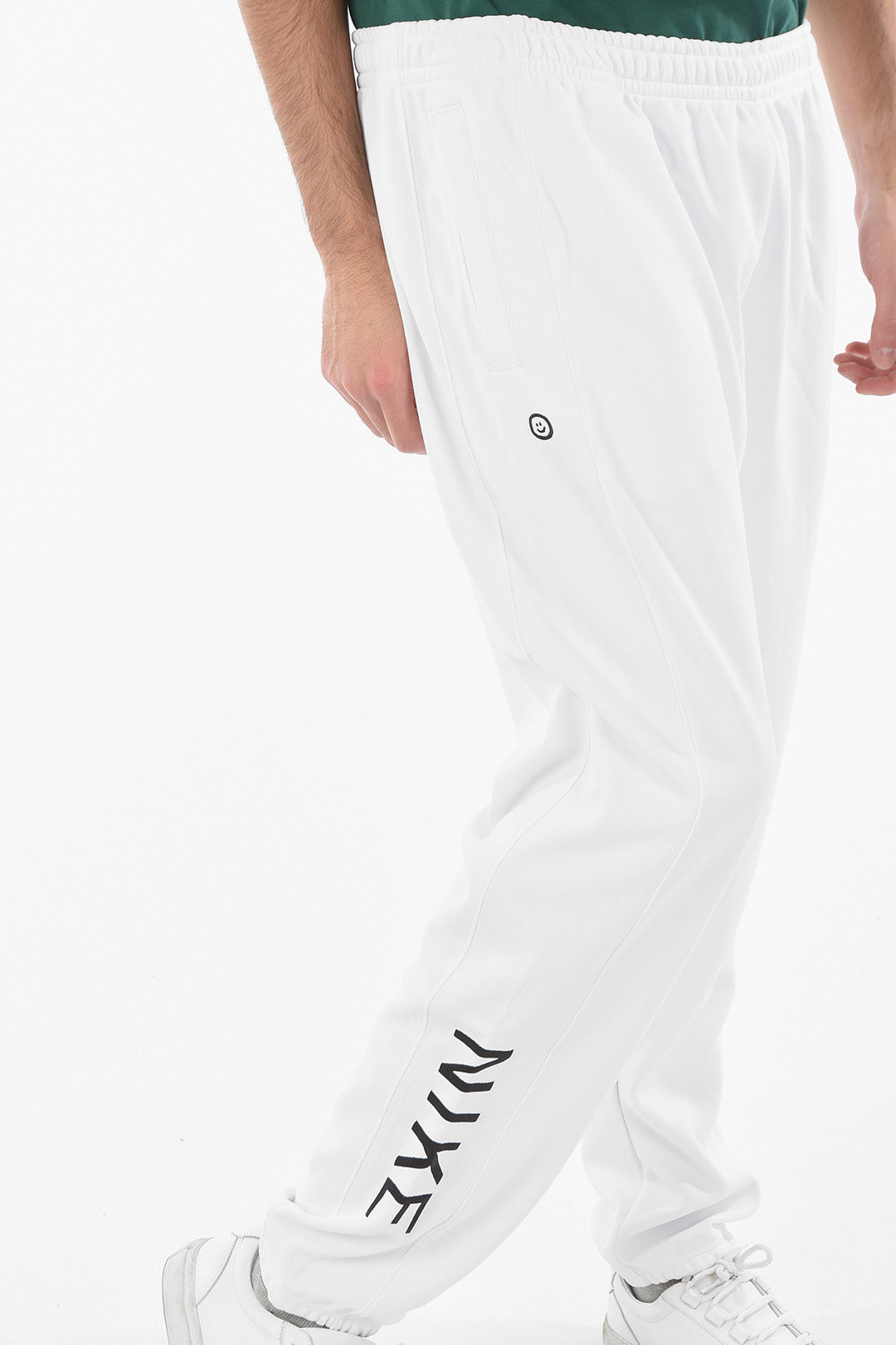 Nike Logo Embroidered Solid Color Joggers men - Glamood