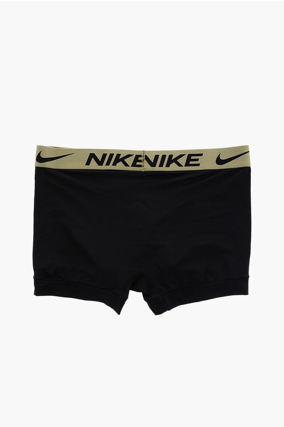 nike shorts with nike band