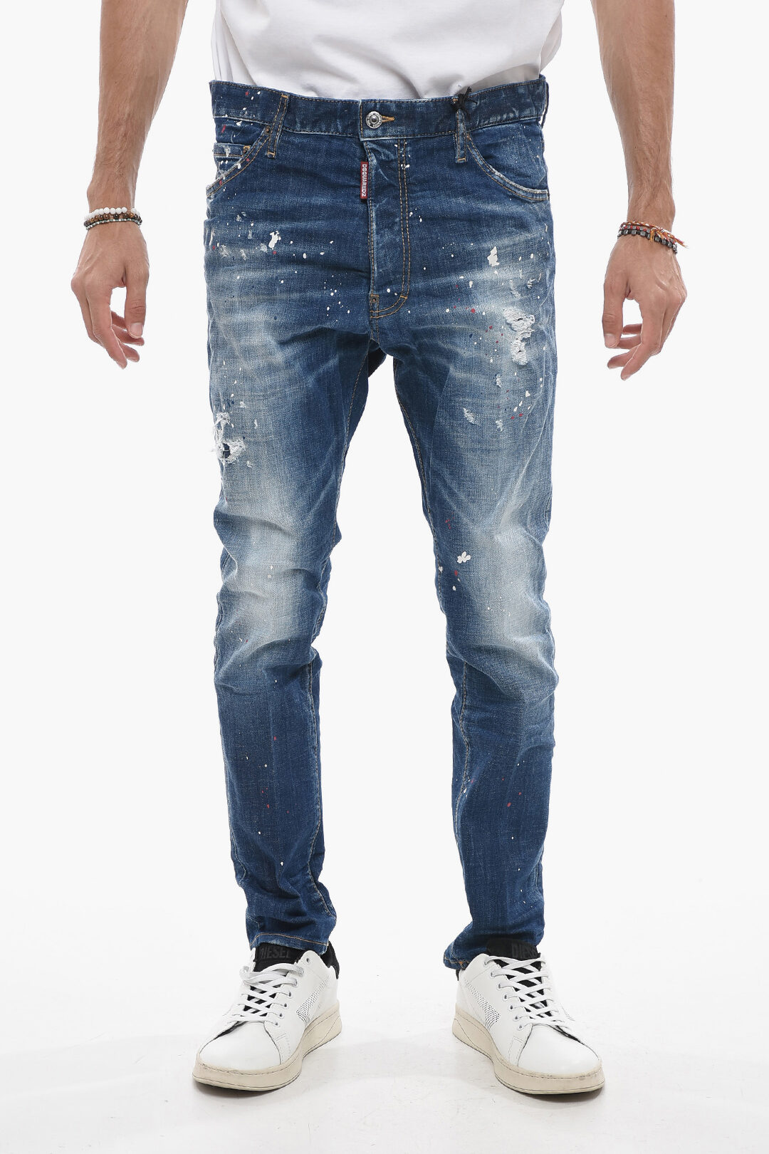 Long Crotch Relax Denims with Distressed Detail