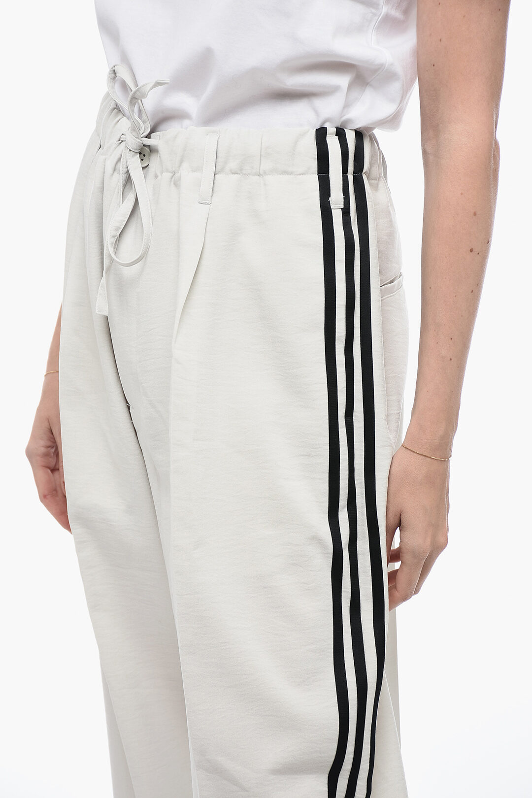 Y-3 by Yohji Yamamoto Loose Fit Sweatpants with Side Contrasting