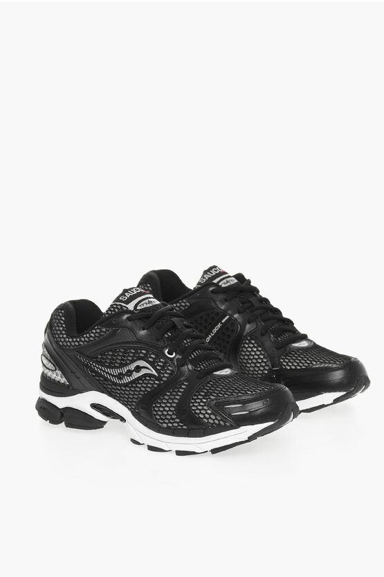 Saucony Low-top Progrid Triumph 4 Trainers With Rubber Soles In Black