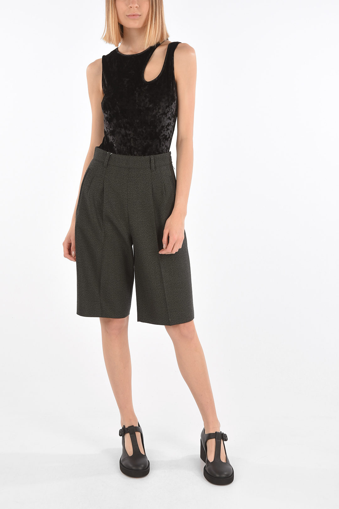 Maison Margiela MM0 side zip double-pleat wool shorts women