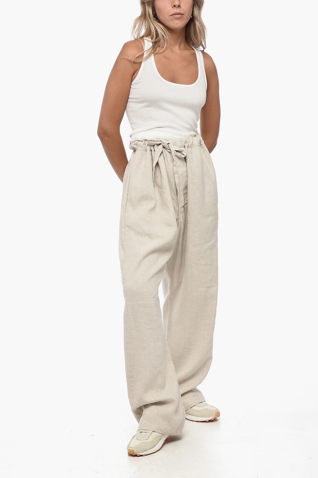 【送料&関税込】Maison Margiela Cream Mohair Blend Pant Maison Margiela Straight Leg Pants in Beige | LN-CC