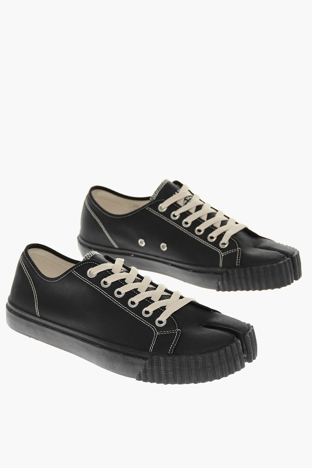 MM22 Canvas Tabi Sneakers