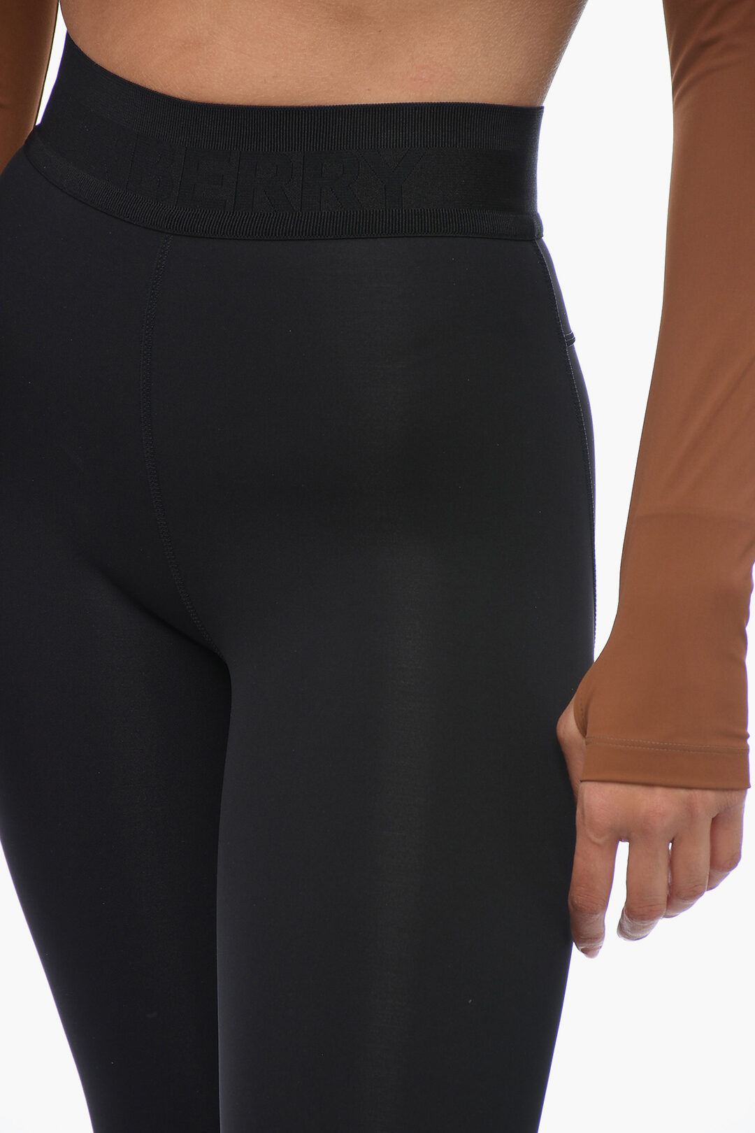 【送料&関税込】Burberry Leggings Burberry: Black Check Trim Leggings | SSENSE