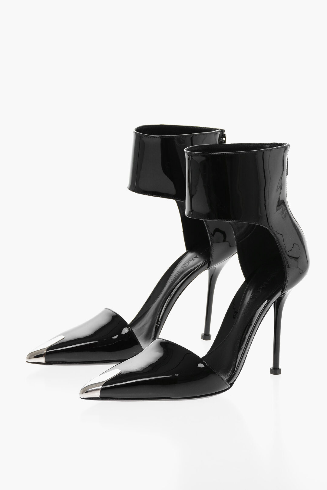 Harness Punk Patent Leather Pumps in Black - Alexander Mc Queen