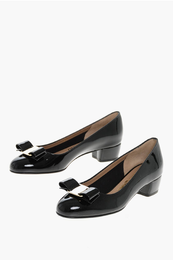 Ferragamo Vara Bow-embellished Patent-leather Pumps In Black