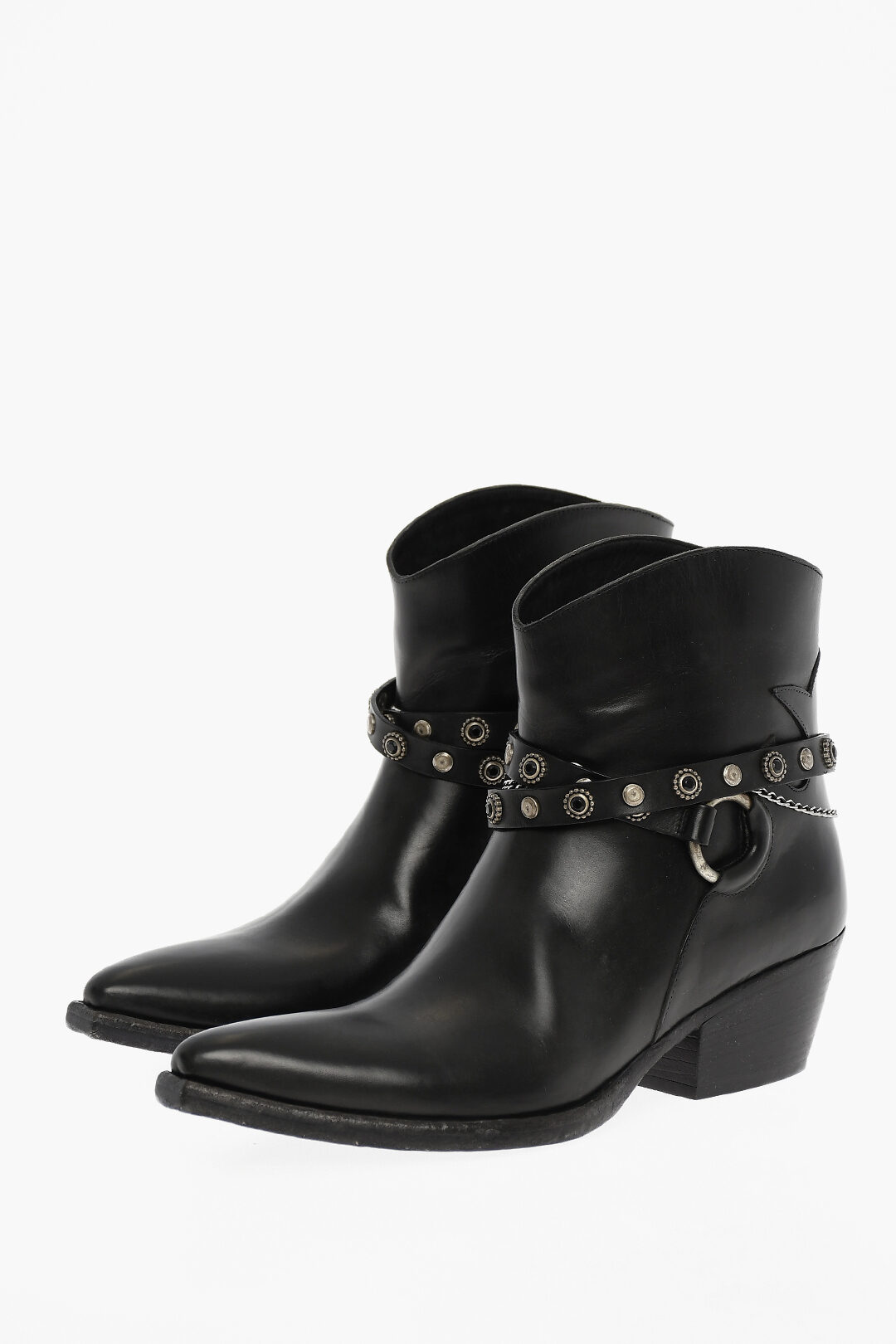 Studded pointed outlet boots