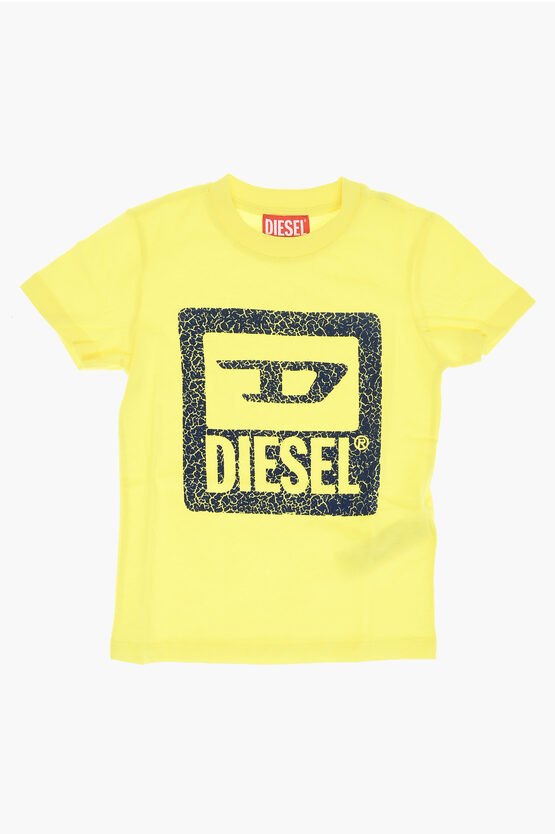 Shop Diesel Red Tag Solid Color Tvachi T-shirt With Crackled Logo