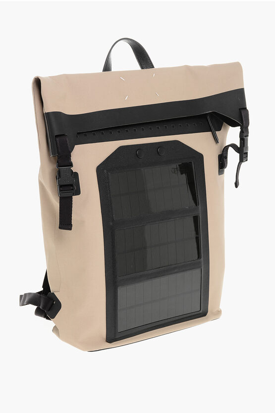Roll-up Backpack MACKINTOSH with Integrated Solar Panels
