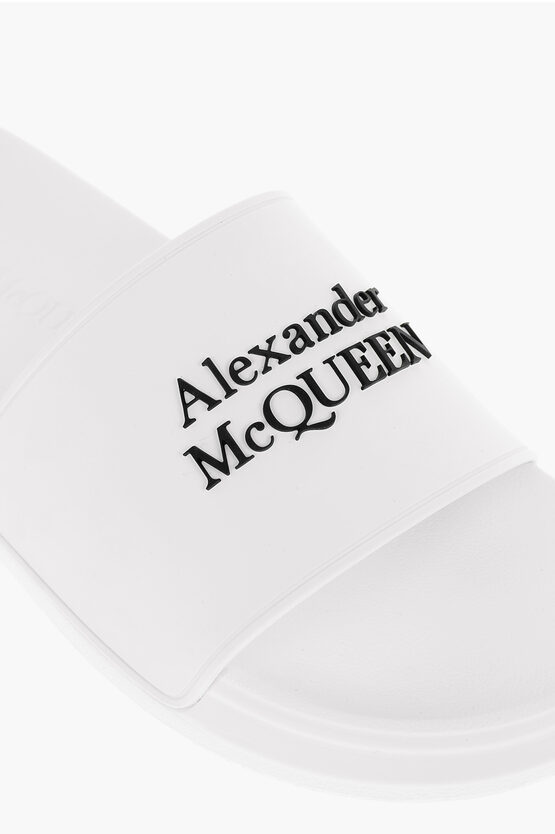 サンダル Alexander Mcqueen White Rubber Slippers Rubber slides in white - Mc Queen | Mytheresa