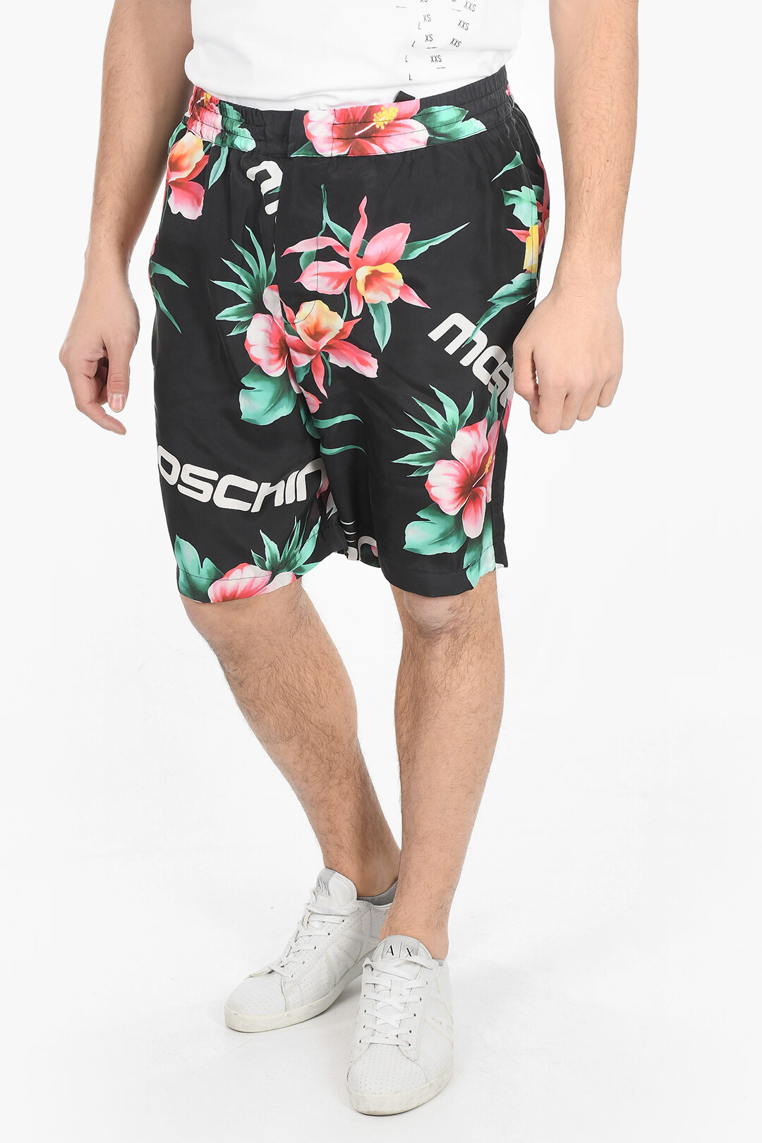 【送料&関税込】Moschino Printed Silk Shorts Moschino Silk Shorts With Floreal Print And Drawstring men