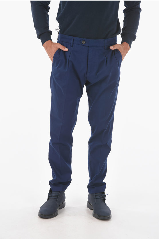 Cruna Single-pleated Raval1p.l Smooth Fit Pants In Blue
